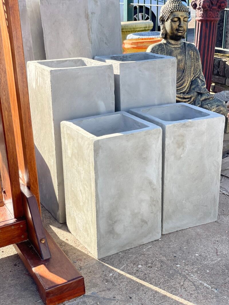 Maceta rectangular gris